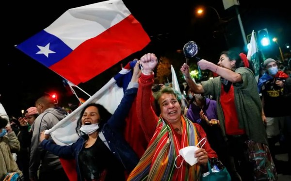 Lur eta Murmur: Chile, el pueblo habló