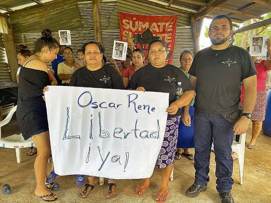 Mar de Fueguitos: El Salvador, despojo y represión