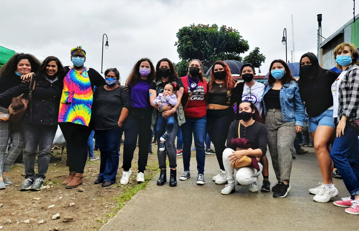 Mar de Fueguitos: Exiliadas  nicaragüenses  en  resistencia