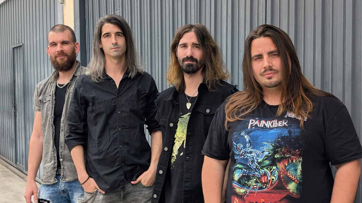 La mirada negra: Entrevista  con  Khymaira